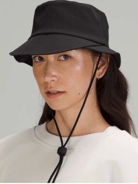 Lululemon Black Wide-Brim Bucket Hat XS/S